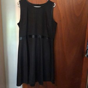 Black snake print size 16 dress